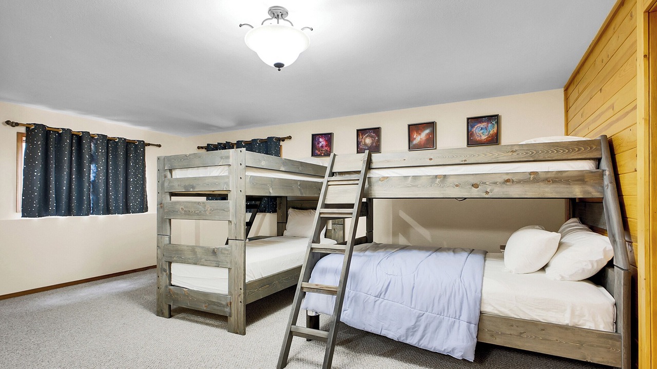 Photo of Bedroom in Shawnee