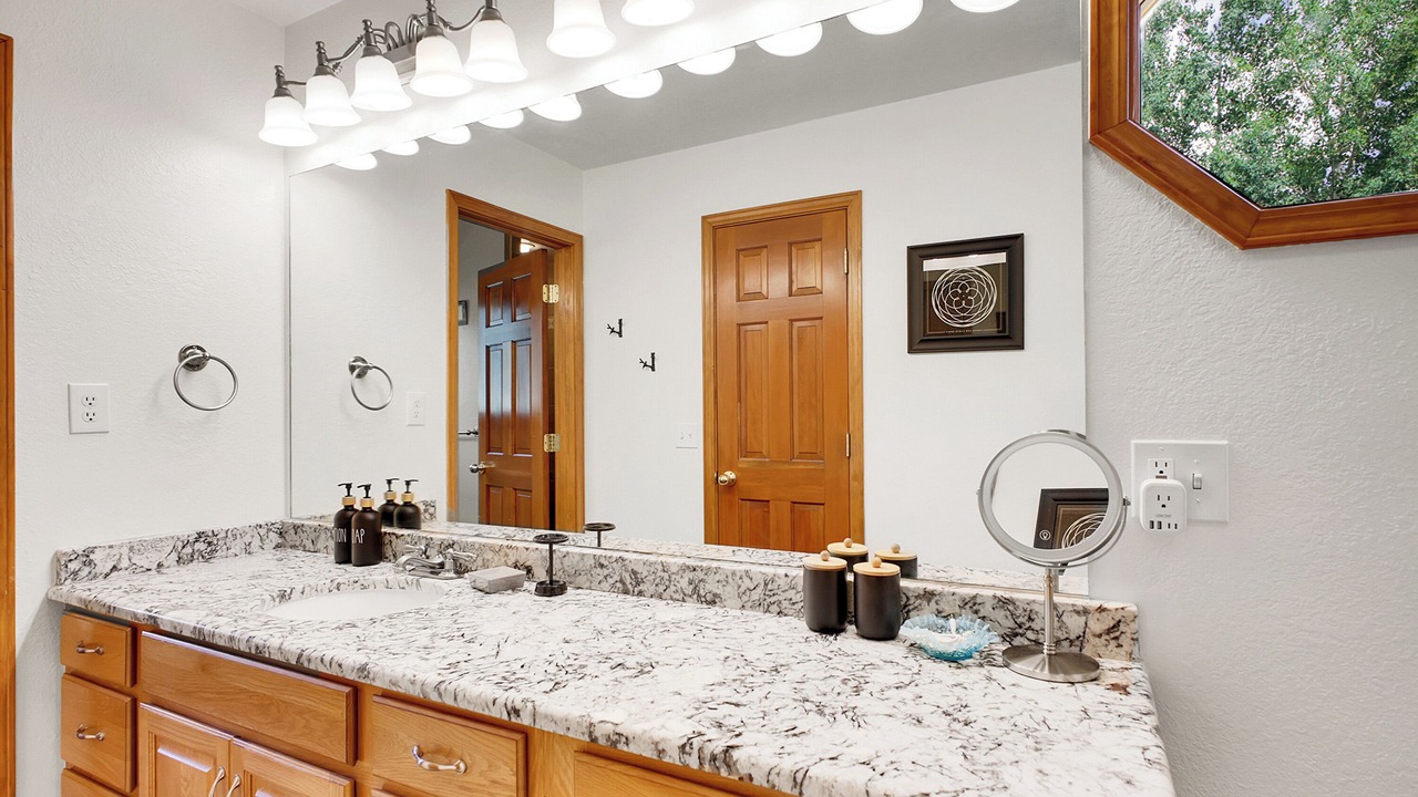 Photo of Bathroom in Shawnee