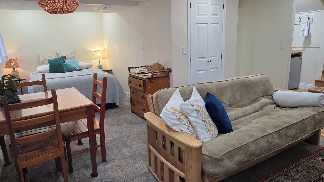 Photo of Livingroom in Littleton