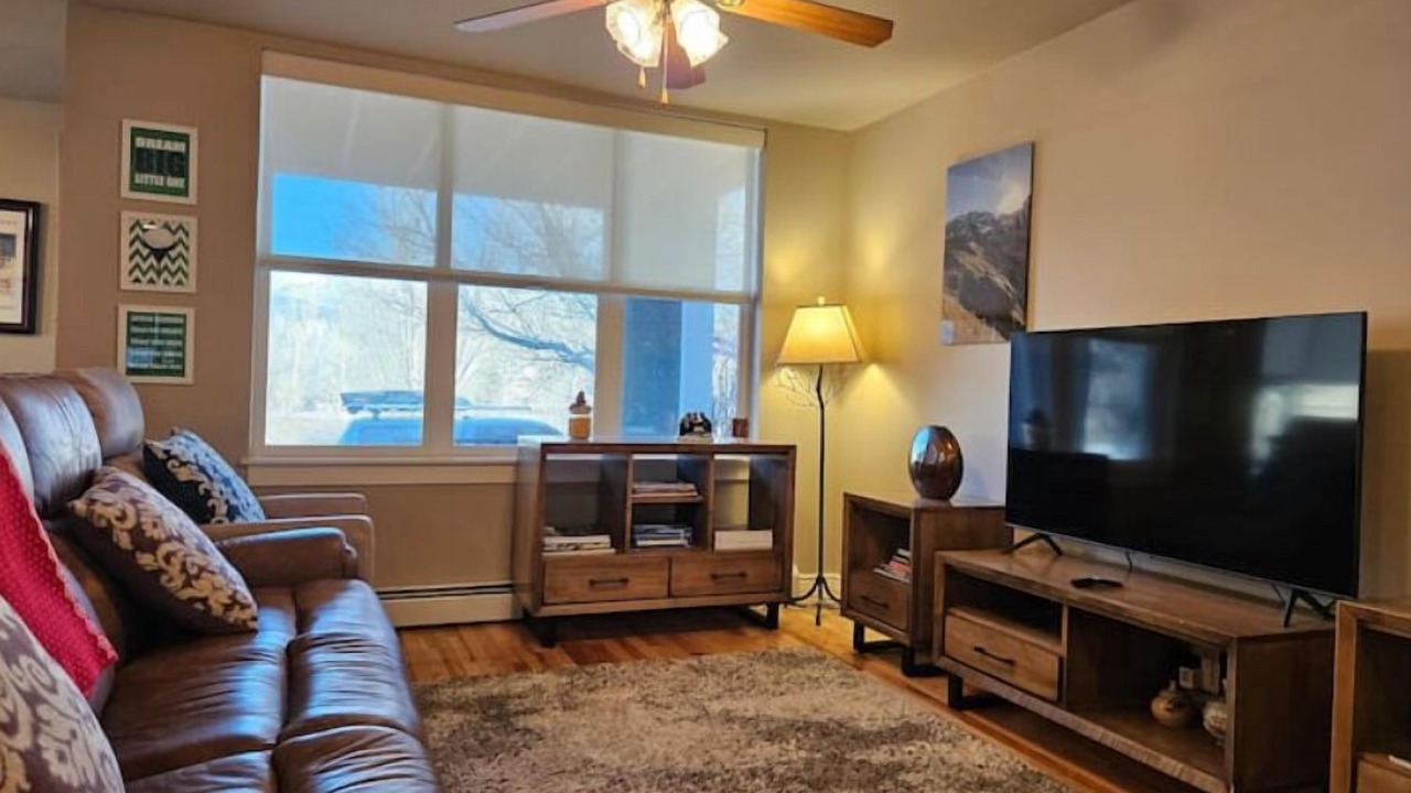 Photo of Livingroom in Eagle