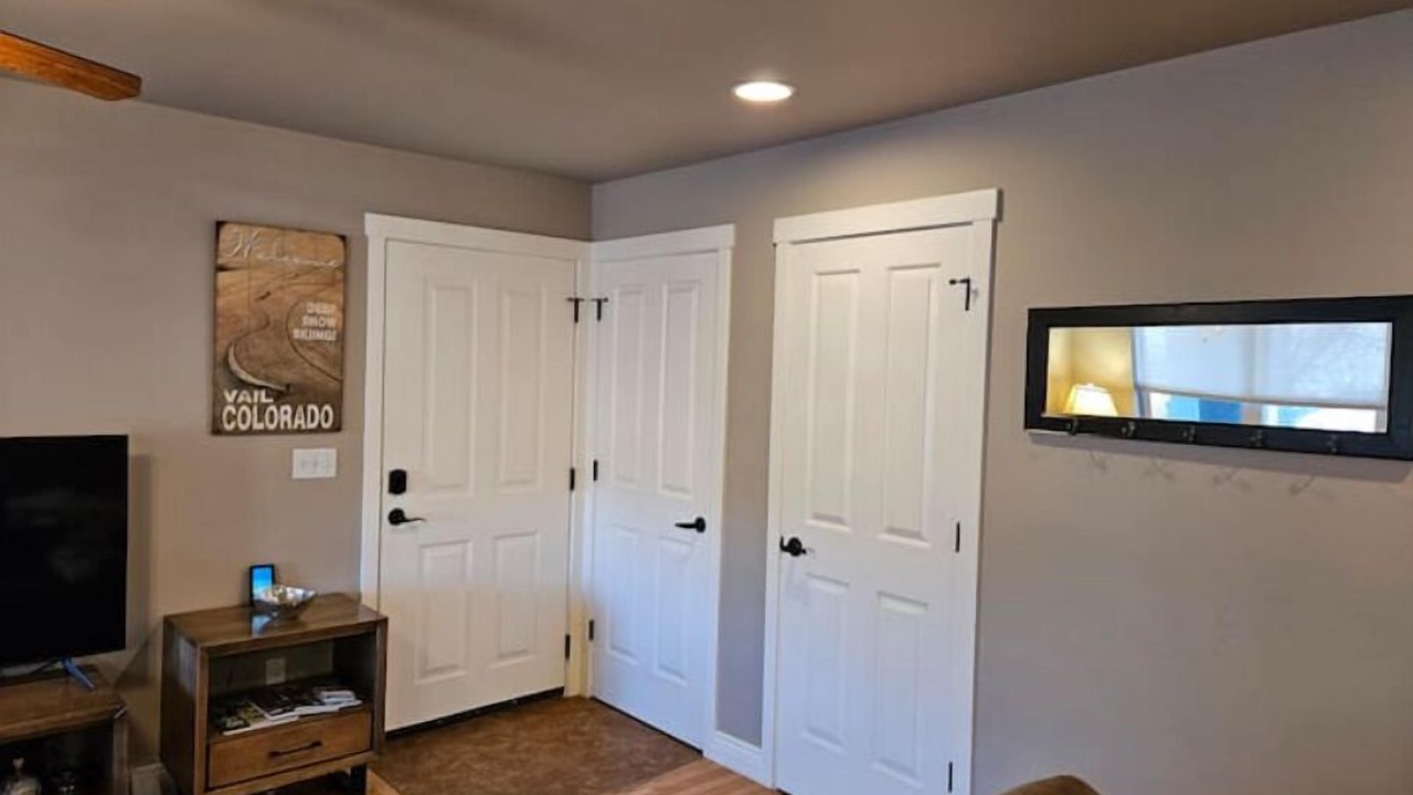Photo of Livingroom in Eagle
