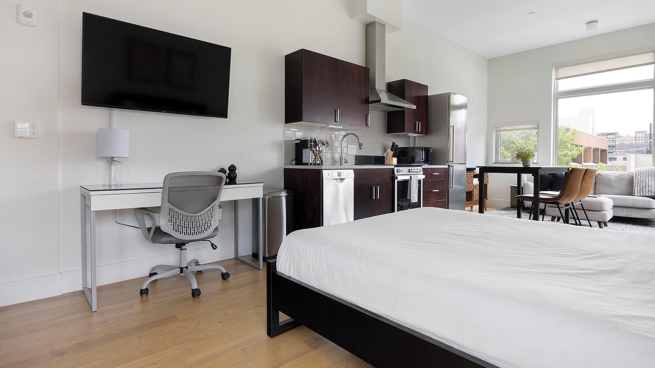 Photo of Bedroom in Cherry Creek