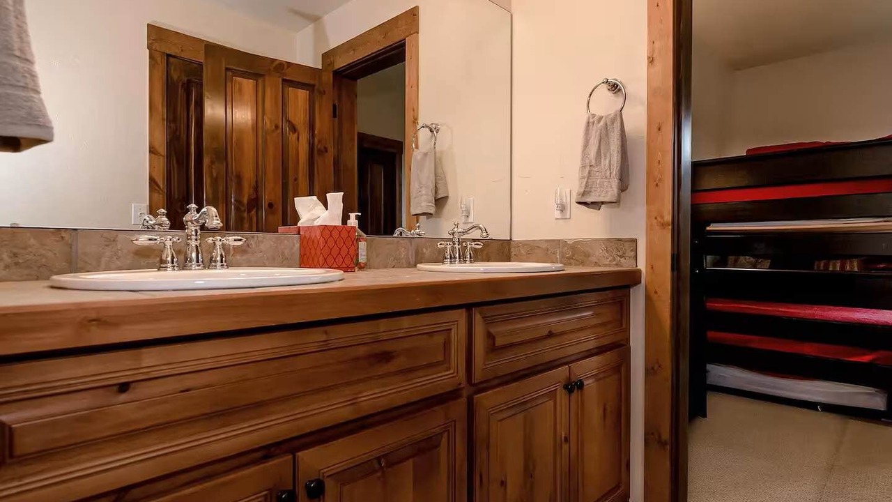 Photo of Bathroom in Bear Crossing