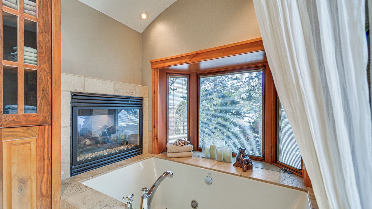 Photo of Bathroom in Ptarmigan Mountain