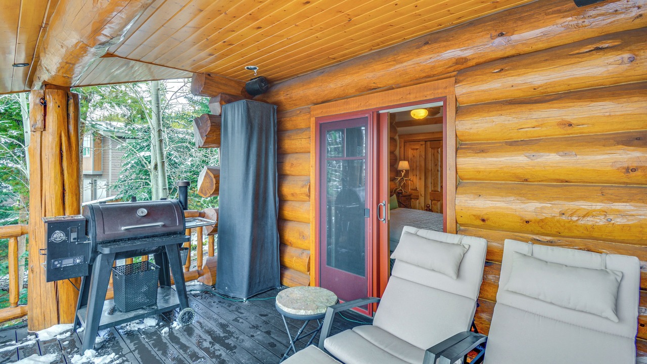 Photo of Patio Balcony in Ptarmigan Mountain
