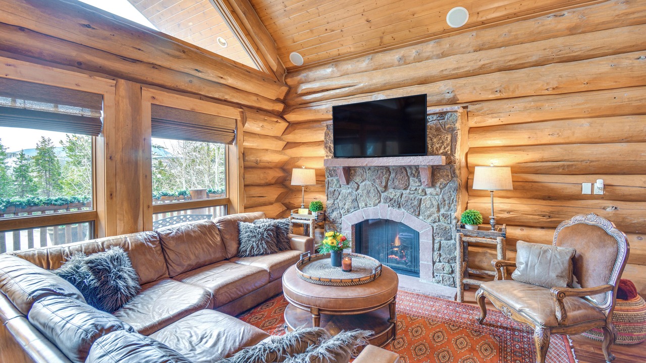 Photo of Bedroom in Ptarmigan Mountain