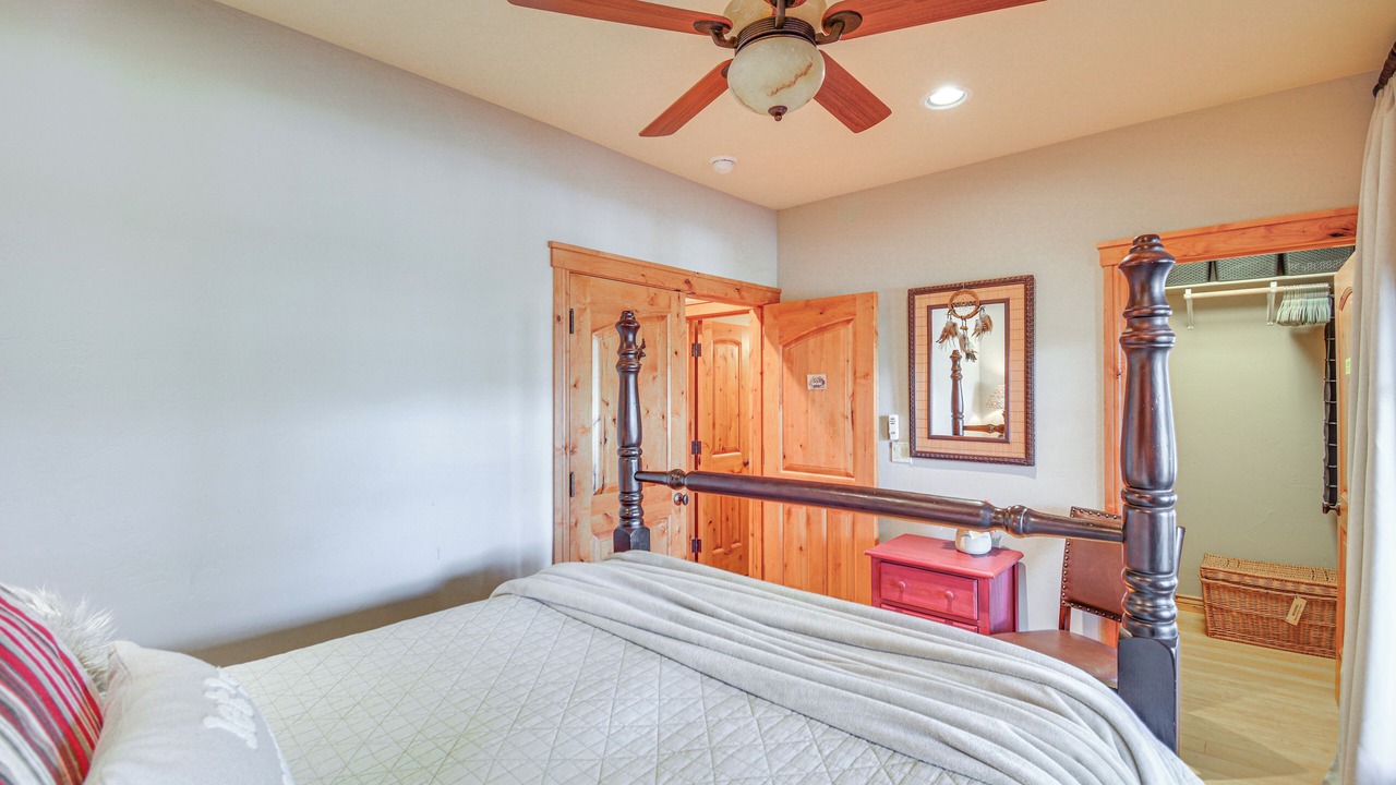 Photo of Bedroom in Ptarmigan Mountain