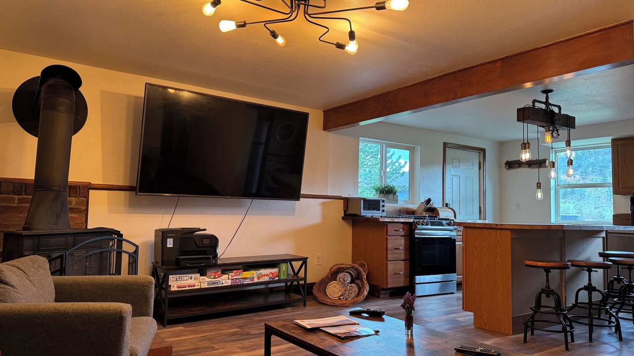 Photo of Livingroom in Evergreen
