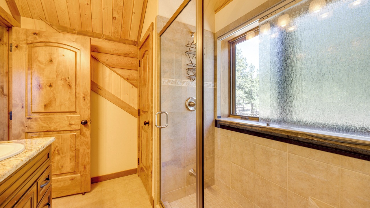 Photo of Bathroom in Westcliffe