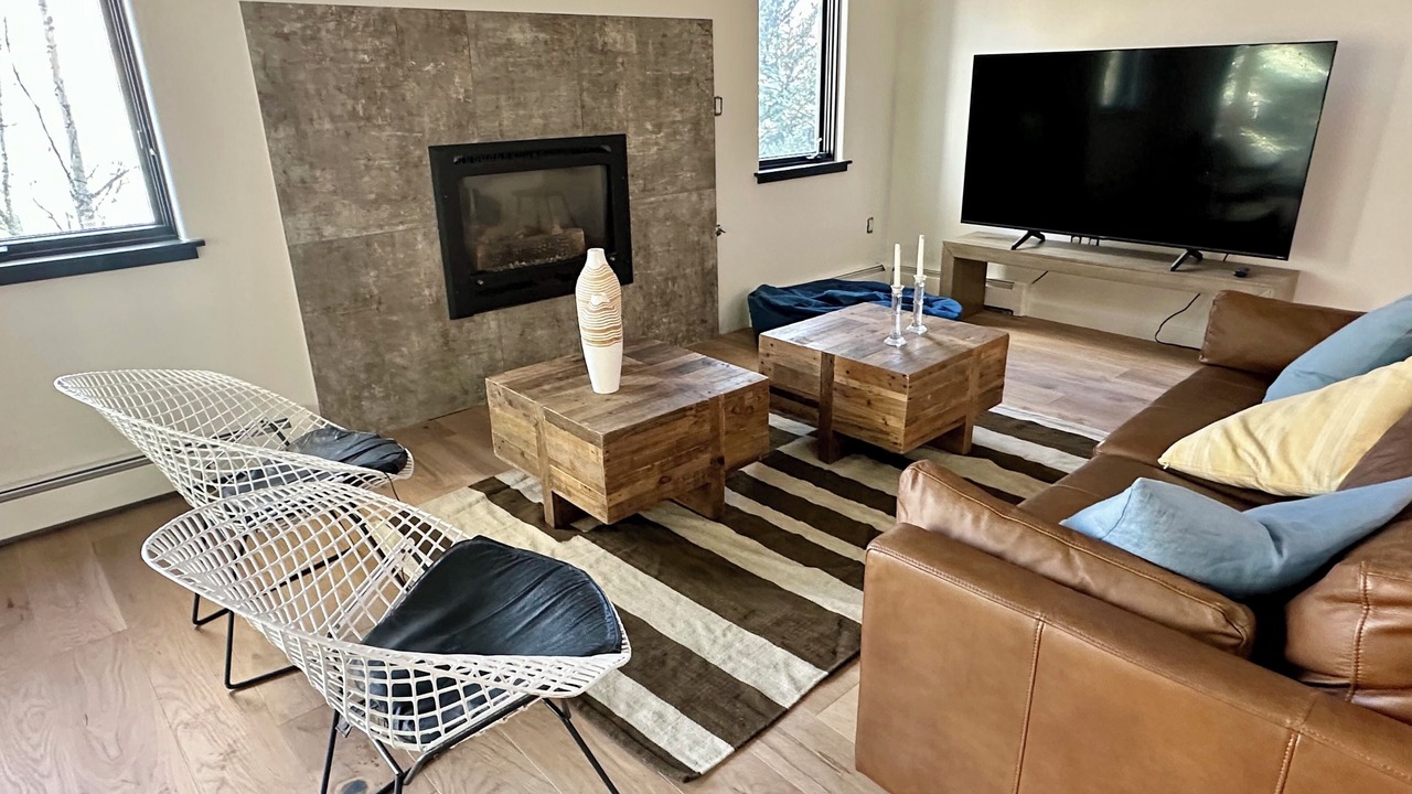 Photo of Livingroom in Highland Meadows