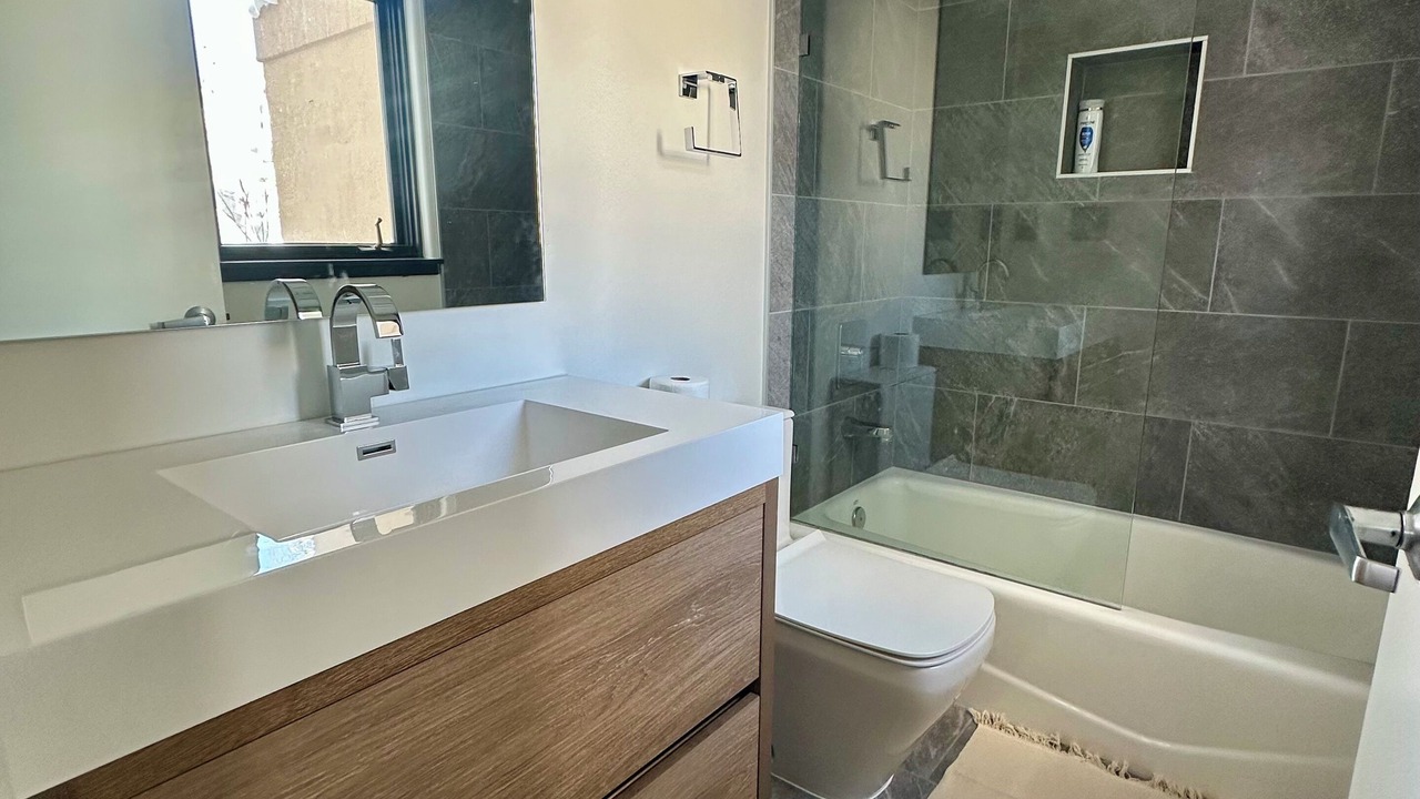 Photo of Bathroom in Highland Meadows