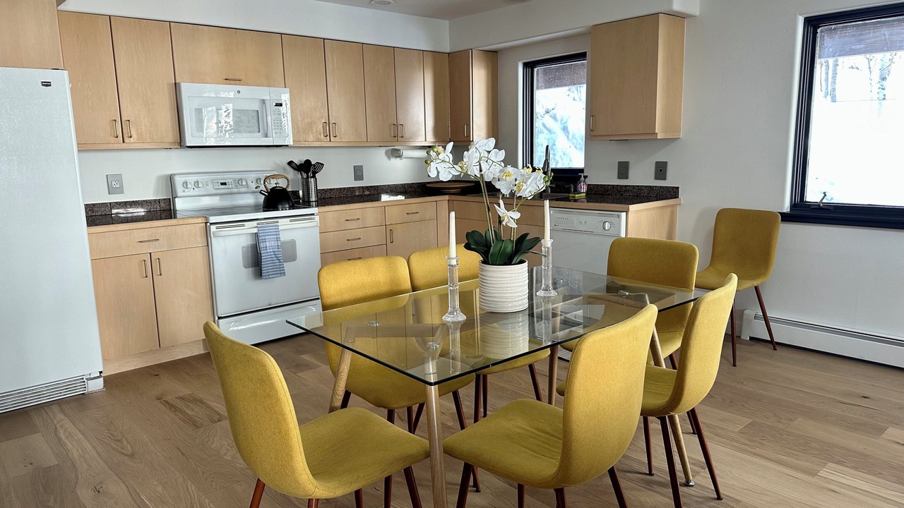 Photo of Kitchen in Highland Meadows