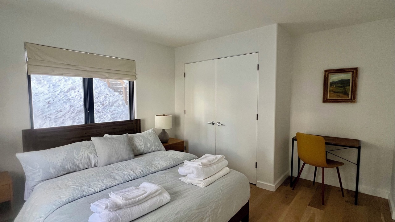 Photo of Bedroom in Highland Meadows