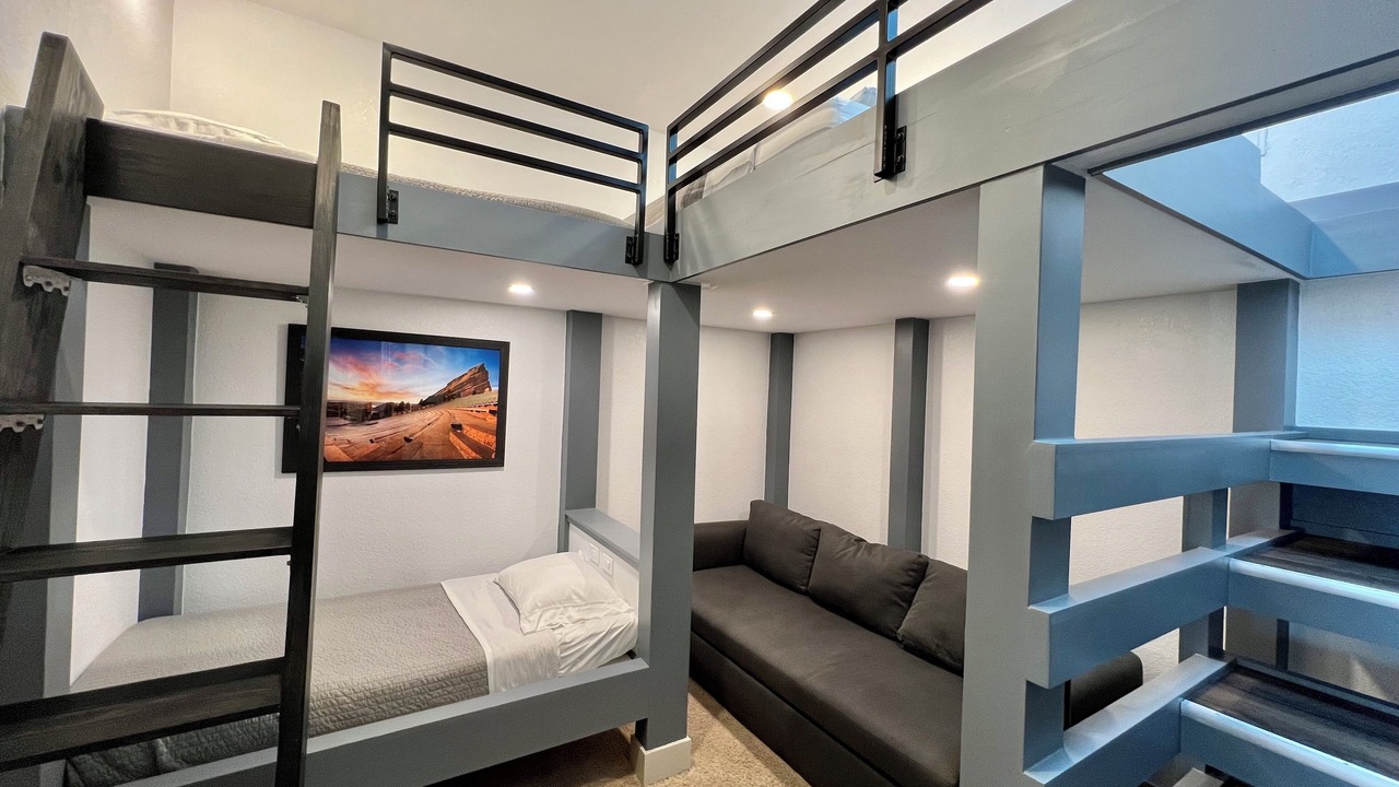 Photo of Bedroom in Ballpark