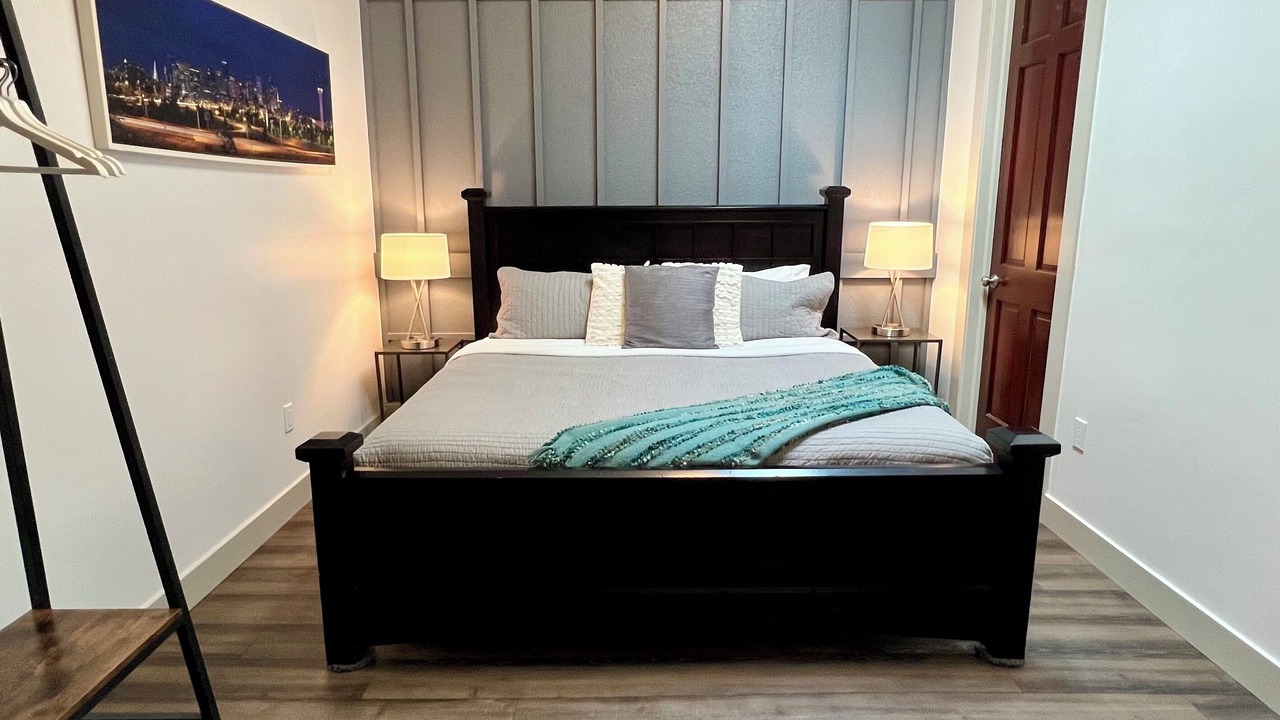 Photo of Bedroom in Ballpark