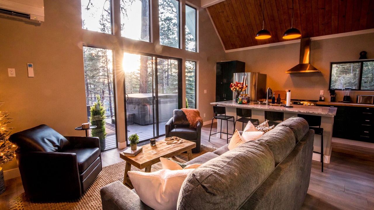 Photo of Livingroom in Los Ranchitos Estates
