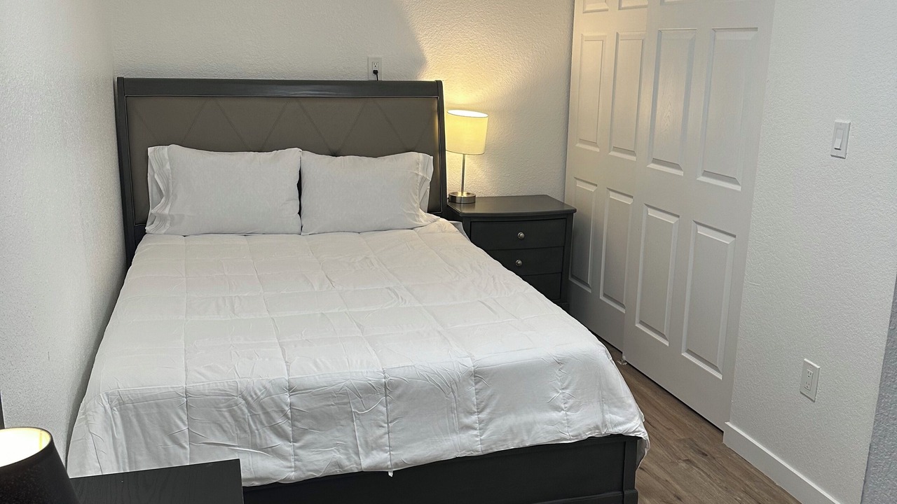 Photo of Bedroom in Aurora
