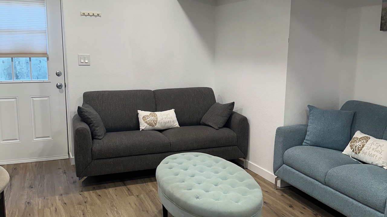 Photo of Livingroom in Aurora