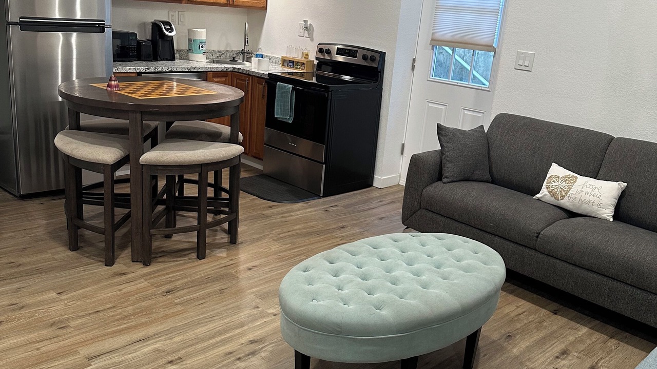 Photo of Livingroom in Aurora