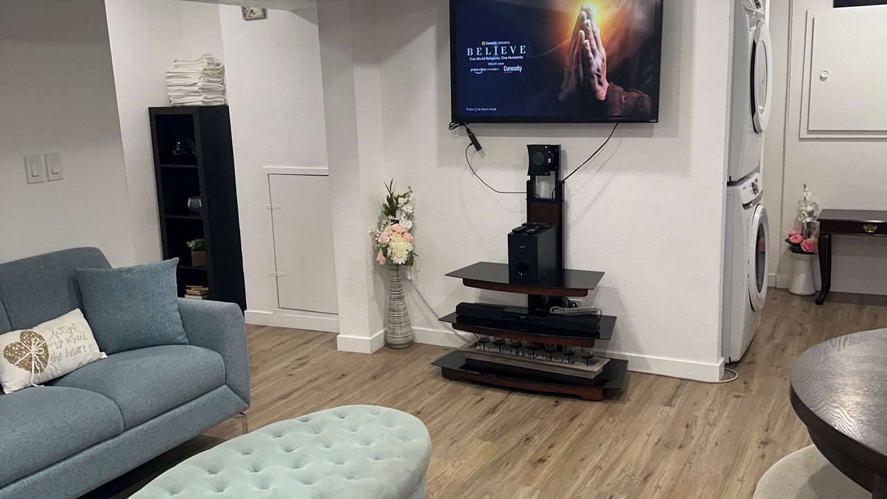 Photo of Livingroom in Aurora