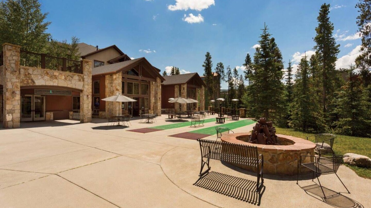 Photo of Outdoor in Peak 9