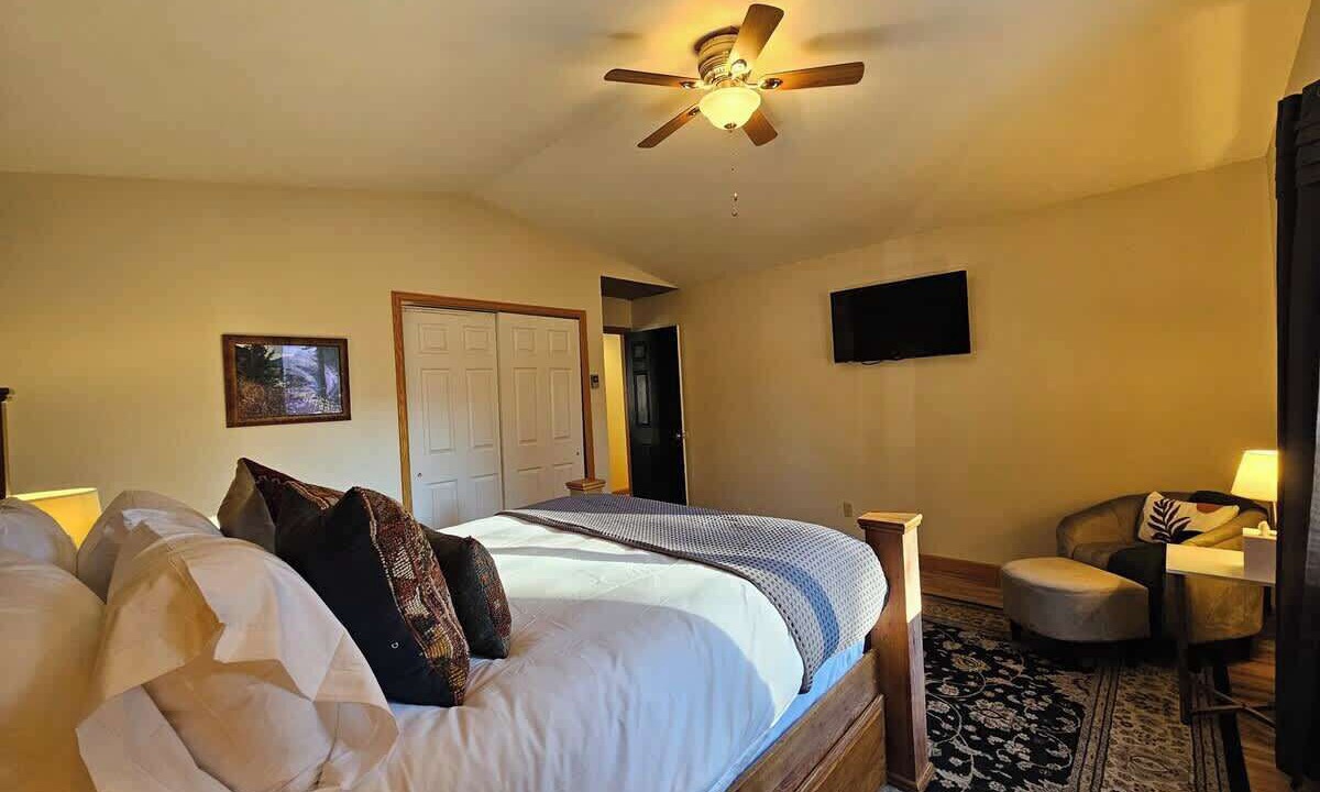 Photo of Bedroom in Baldy Mountain