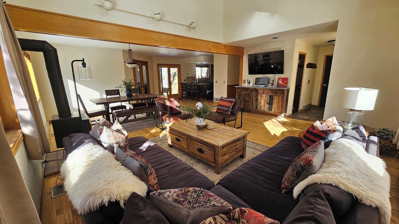 Photo of Livingroom in Baldy Mountain