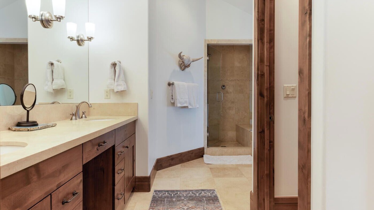 Photo of Bathroom in Edwards