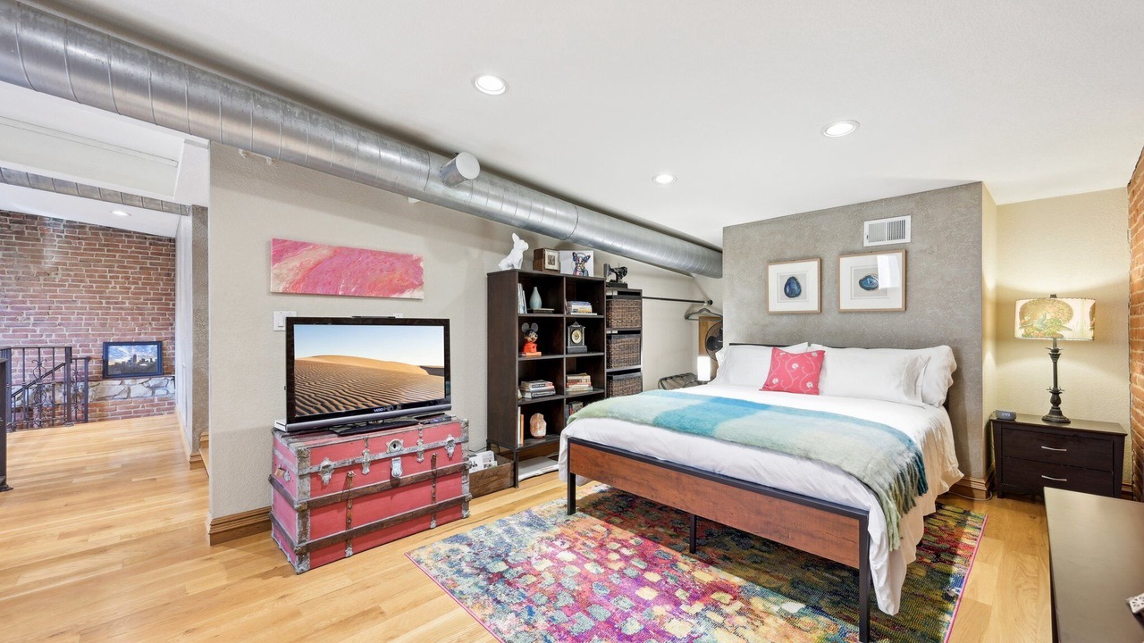 Photo of Bedroom in Uptown