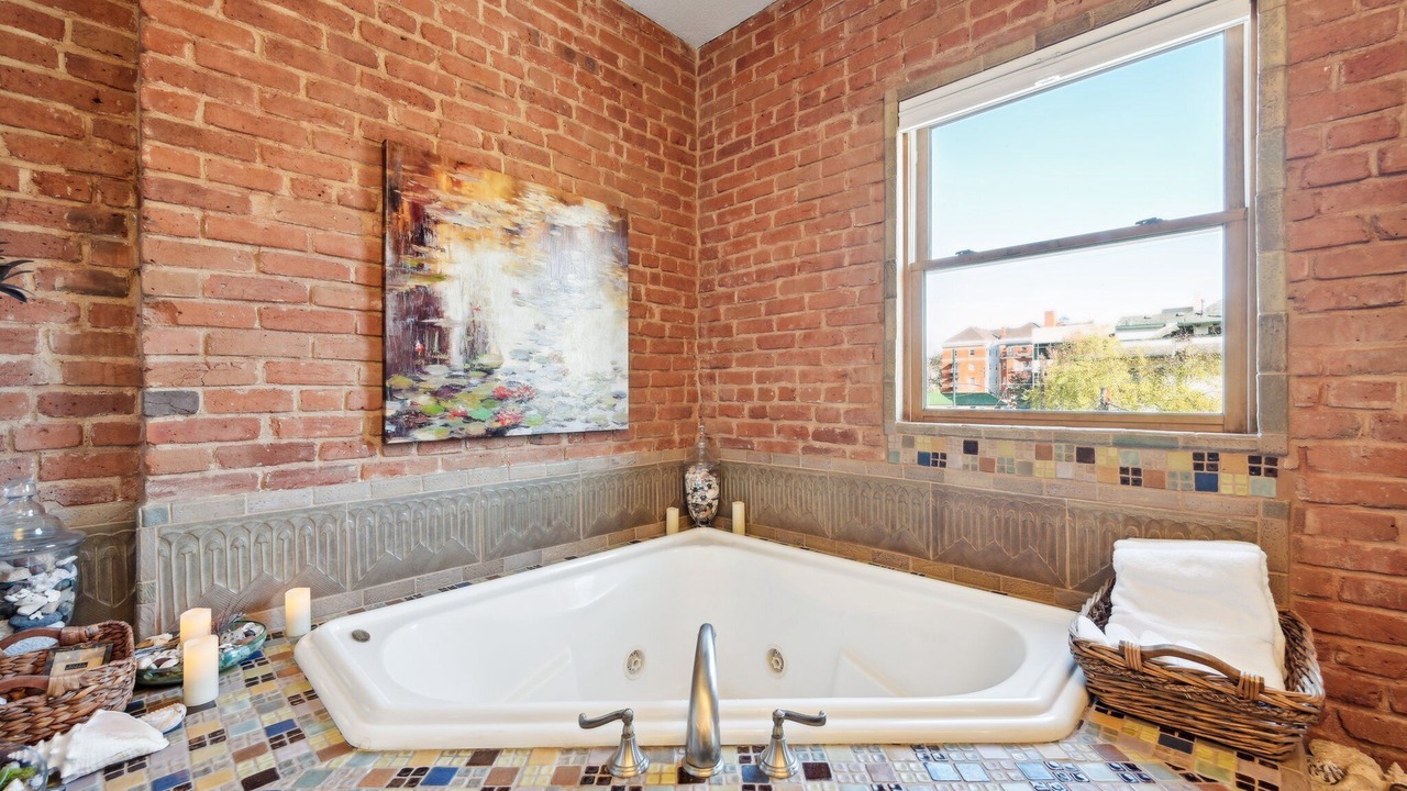 Photo of Bathroom in Uptown