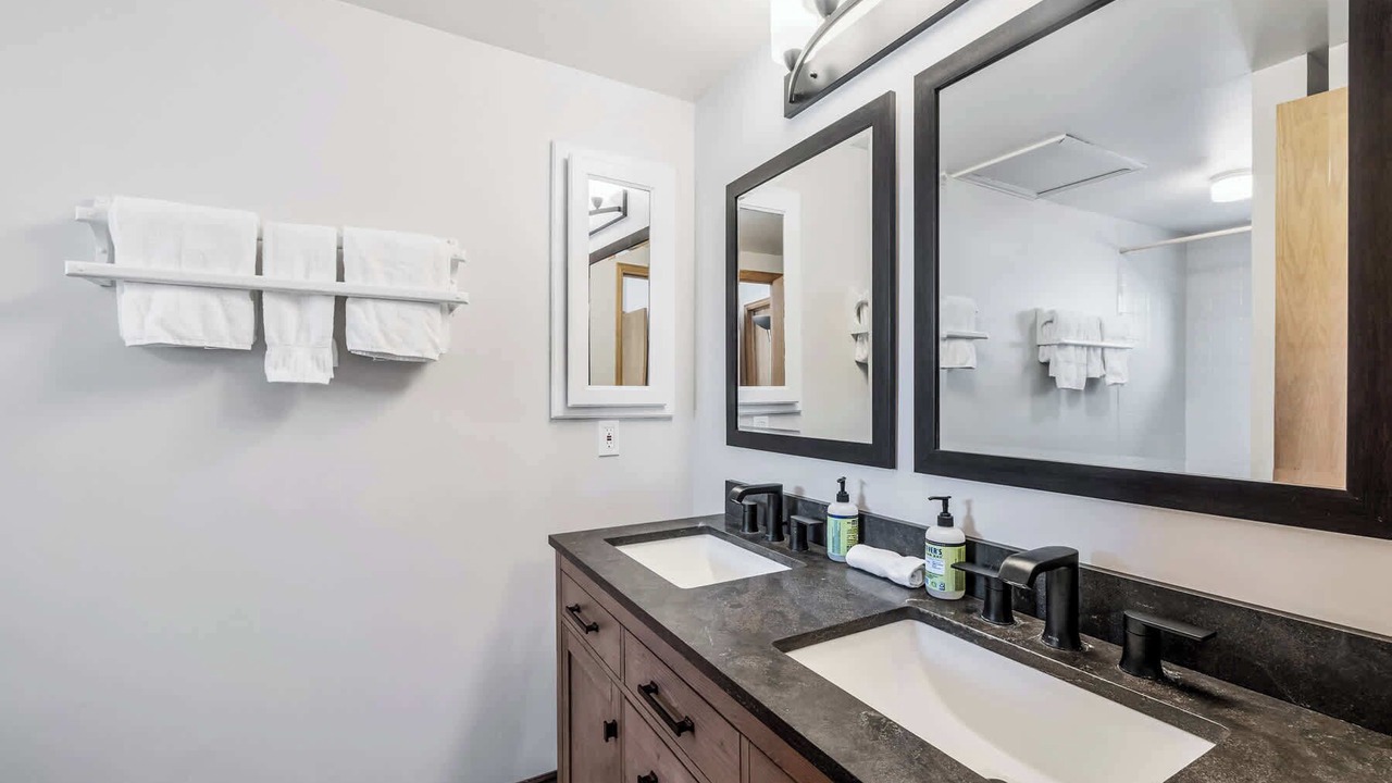 Photo of Bathroom in Edwards
