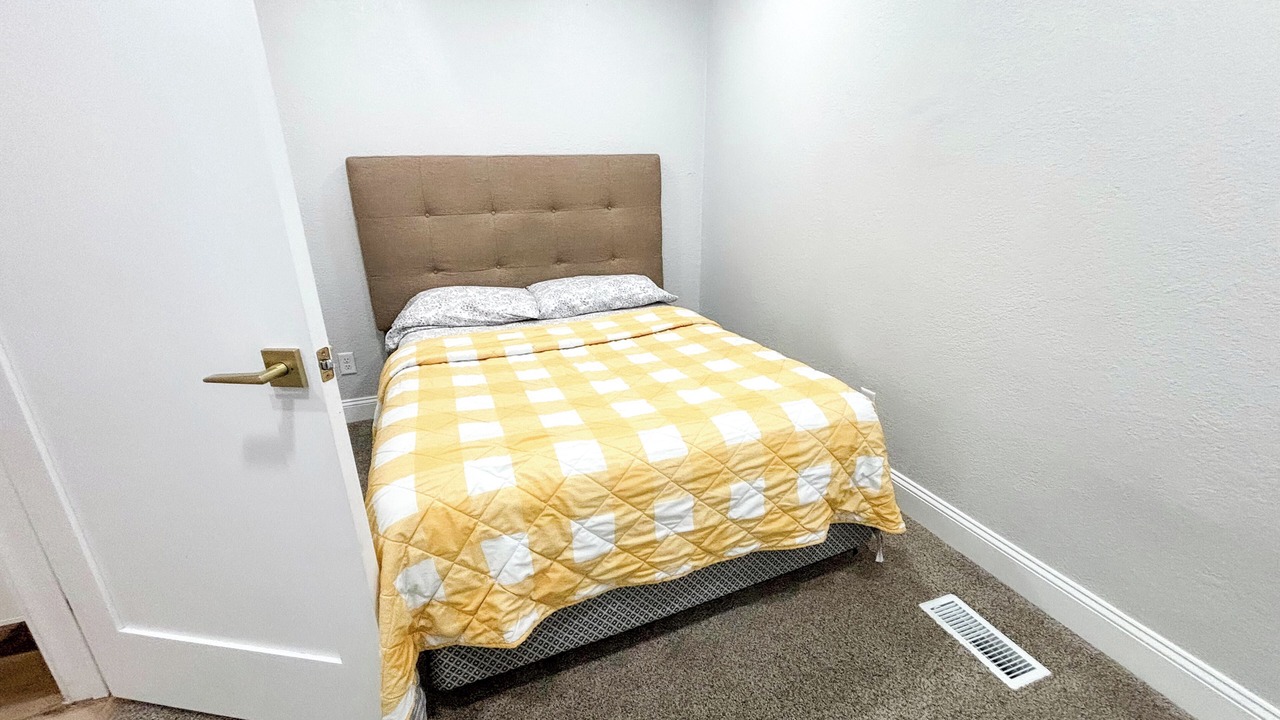 Photo of Bedroom in Pueblo