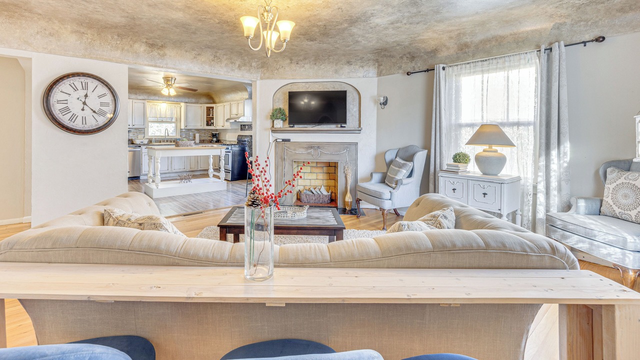Photo of Livingroom in Pueblo