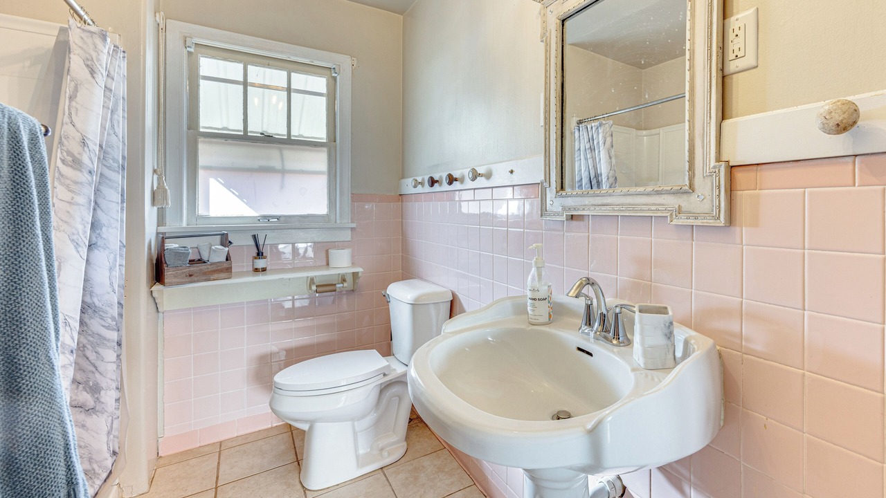 Photo of Bathroom in Pueblo