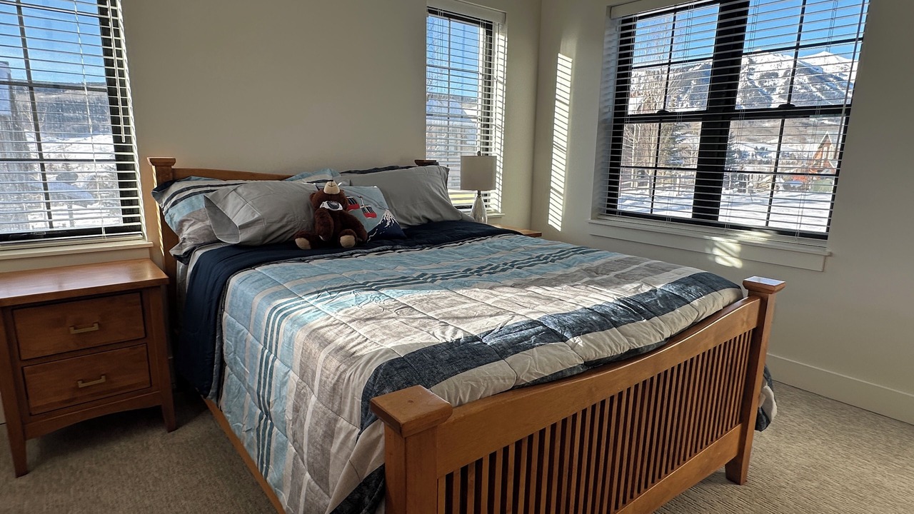 Photo of Bedroom in Crested Butte South