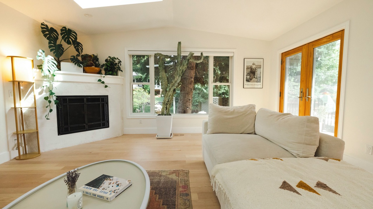 Photo of Livingroom in Gunbarrel