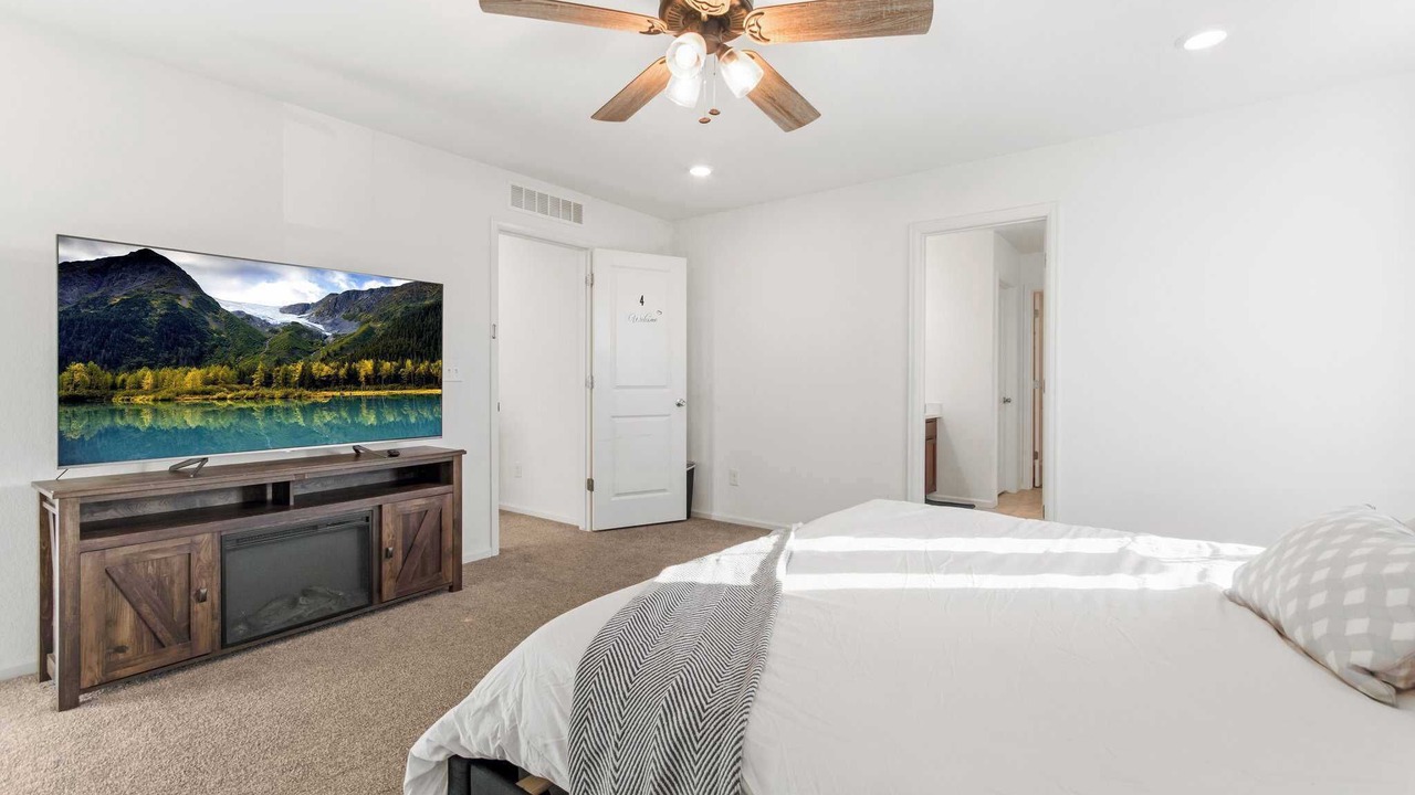 Photo of Bedroom in Aurora