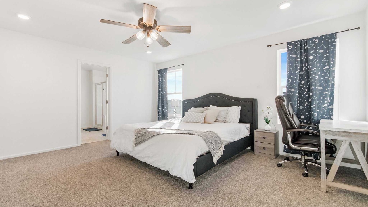 Photo of Bedroom in Aurora