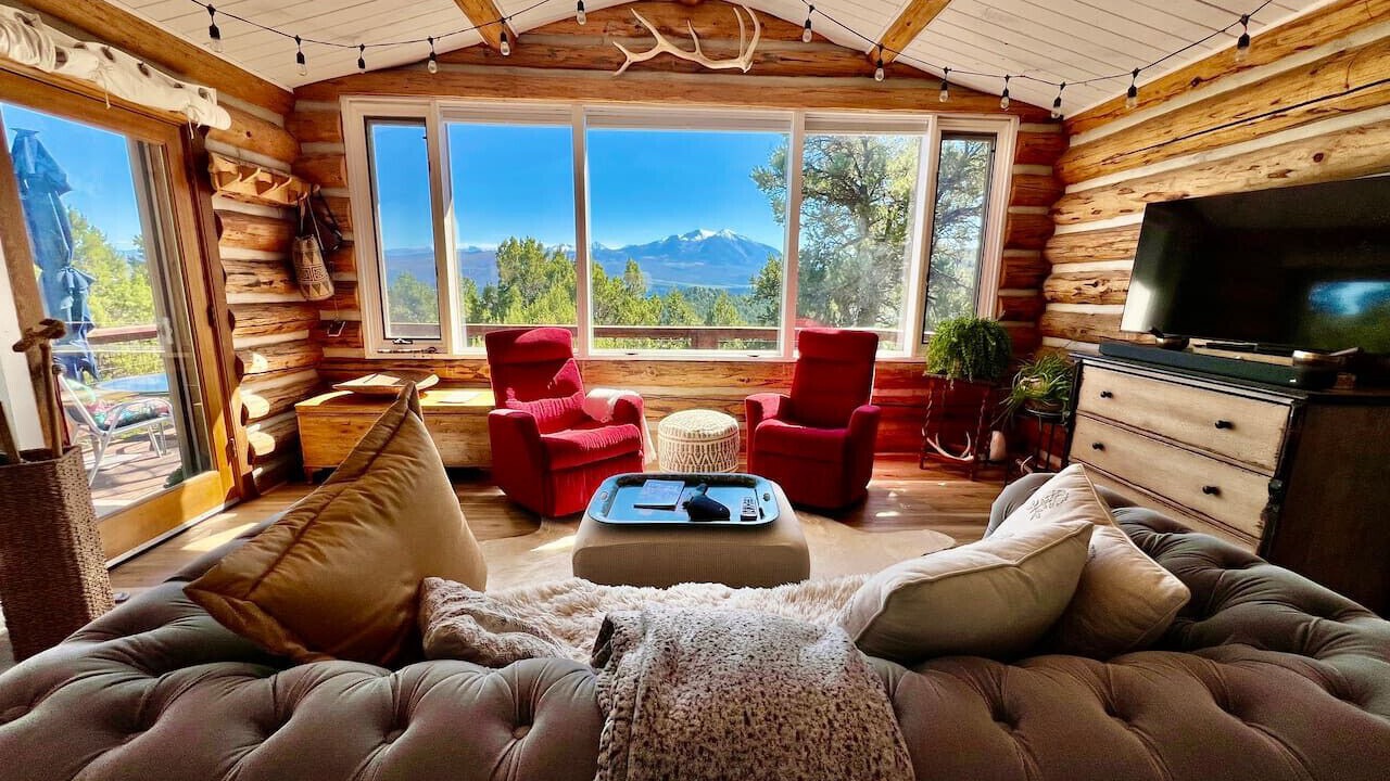 Photo of Livingroom in Missouri Heights