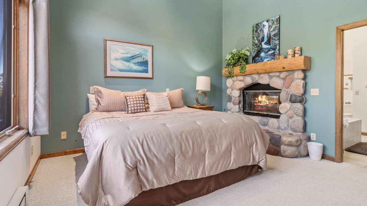 Photo of Bedroom in Aspen Brook