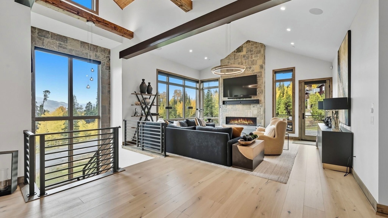Photo of Bedroom in Three Peaks