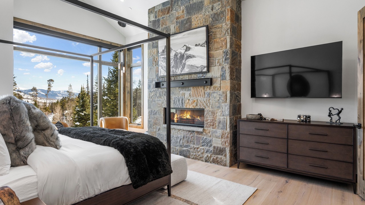 Photo of Livingroom in Three Peaks