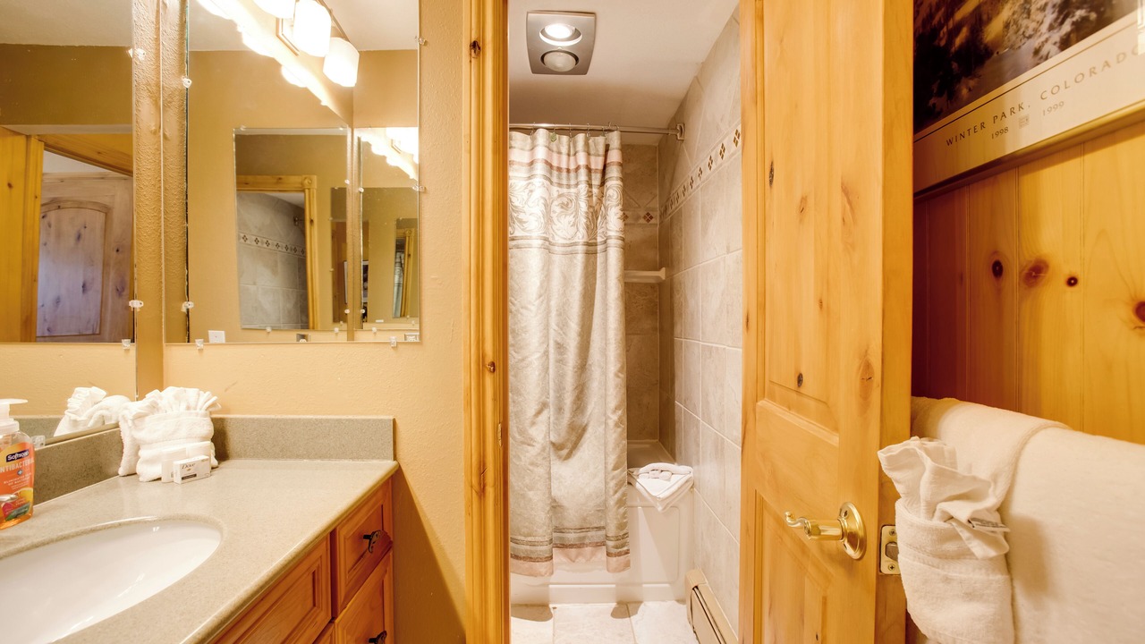 Photo of Bathroom in Rendezvous
