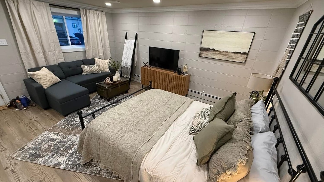 Photo of Bedroom in Delta