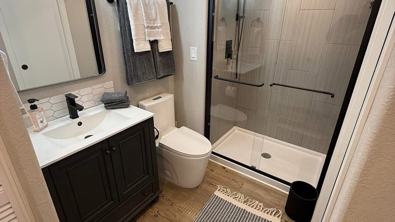 Photo of Bathroom in Delta