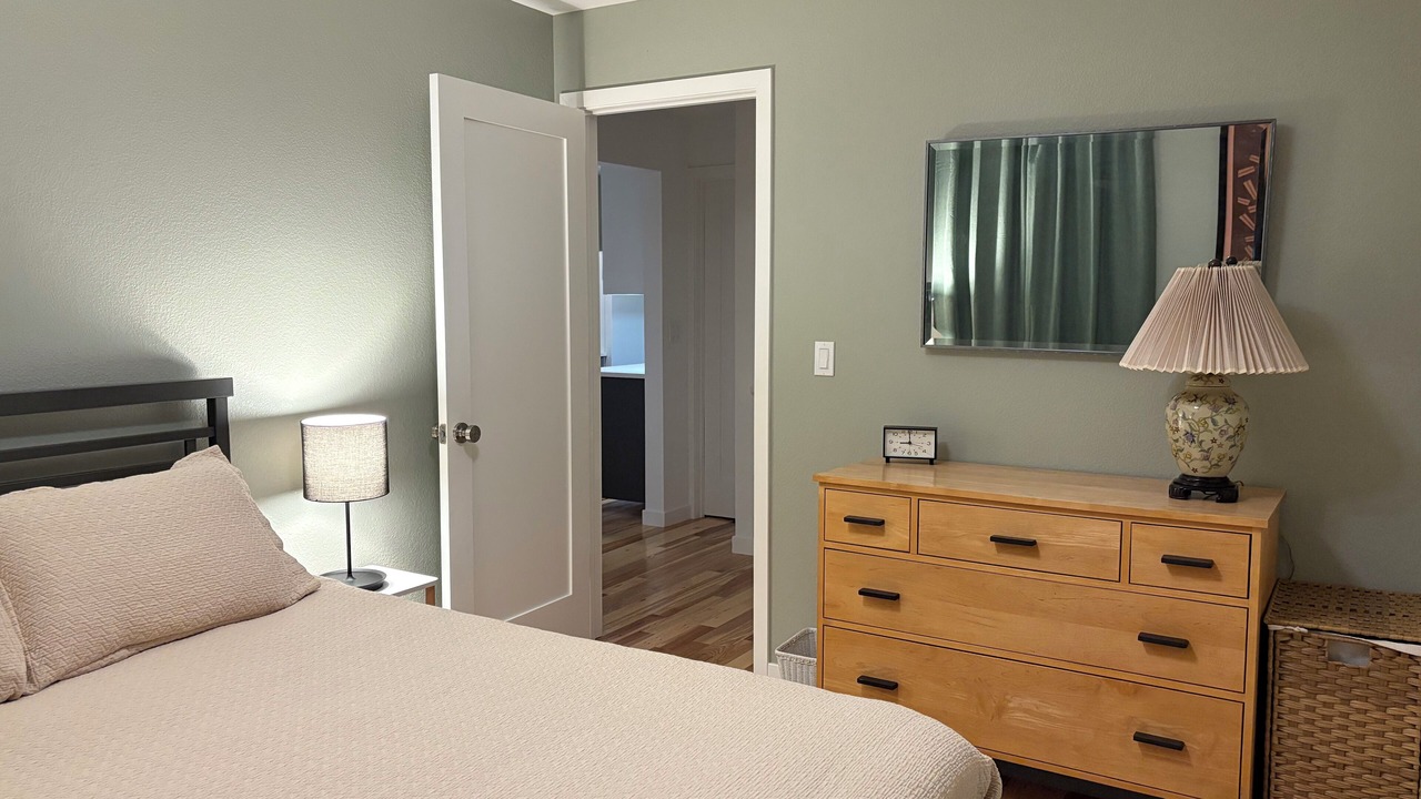 Photo of Bedroom in Goss - Grove