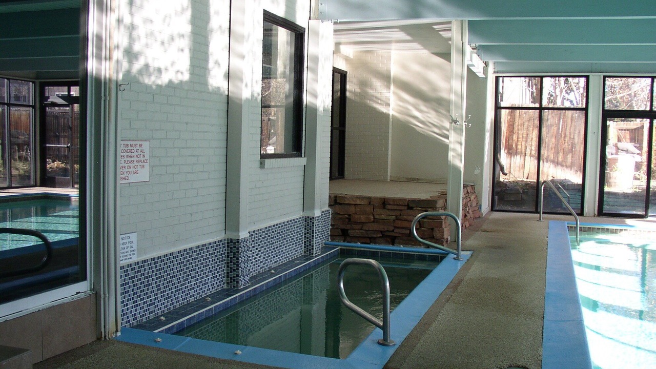 Photo of Outdoor in Goss - Grove
