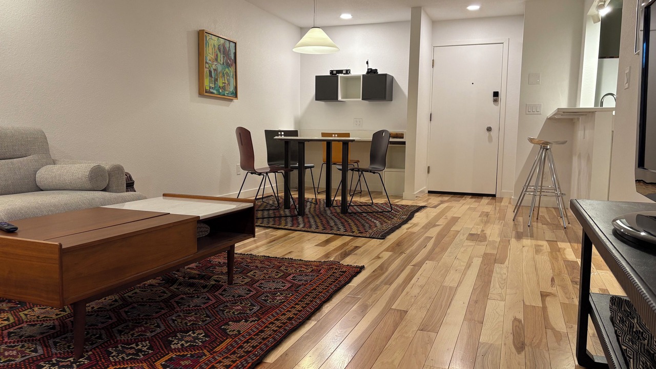 Photo of Livingroom in Goss - Grove
