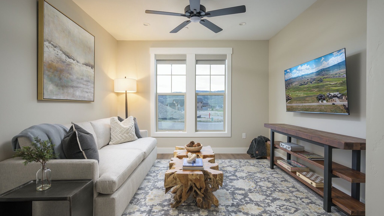 Photo of Livingroom in Grand Elk Ranch