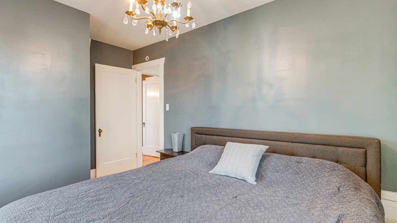 Photo of Bedroom in Rosedale